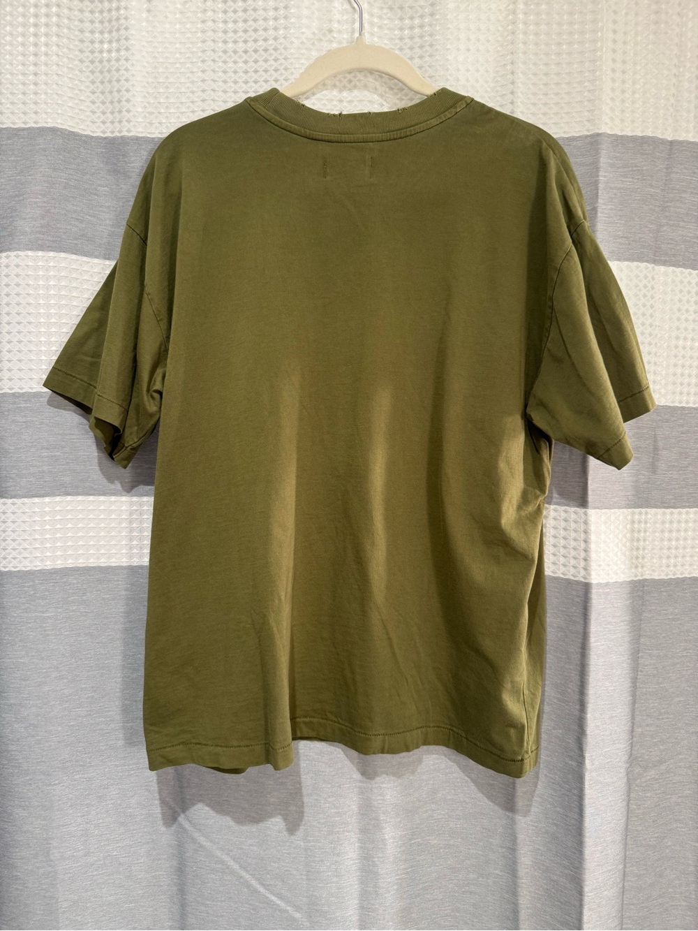 NWT Elwood Green T-Shirt - Picture 2 of 2